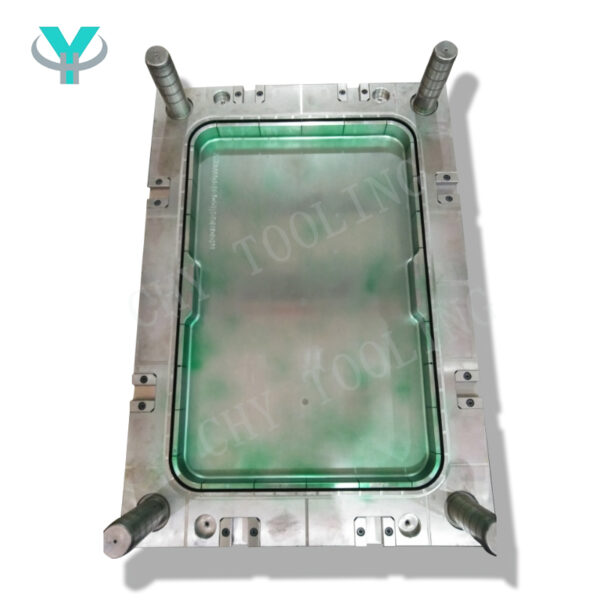 Plastic injection mold for industrial plastic
